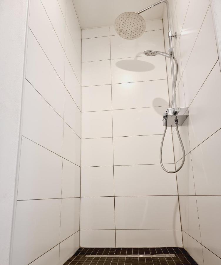 Apartment Huebsches Design Mit Parkplatz Im Zentrum Von